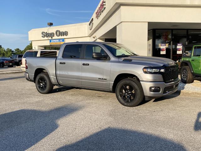 2025 RAM Ram 1500 RAM 1500 TRADESMAN CREW CAB 4X4 57 BOX