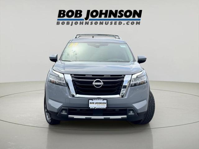 2022 Nissan Pathfinder Platinum 4WD