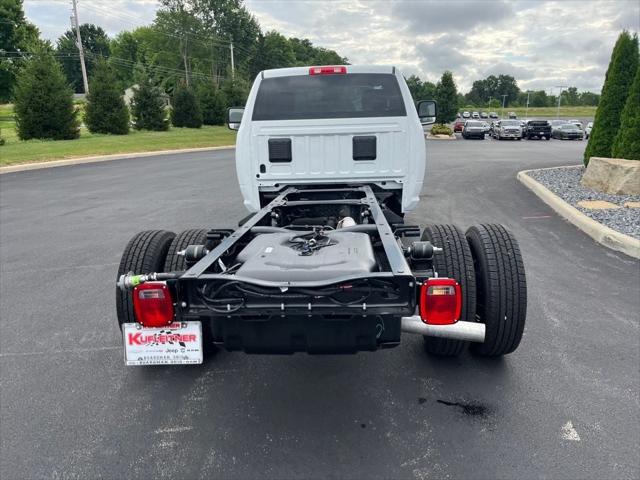 2025 RAM Ram 3500 Chassis Cab RAM 3500 TRADESMAN CHASSIS REGULAR CAB 4X4 84 CA 2025 RAM Ram 3500 Chassis Cab RAM 3500 TRADESMAN CHASSIS REGULAR CAB 4X4 84 CA