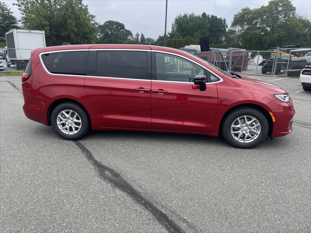 2025 Chrysler Pacifica PACIFICA SELECT
