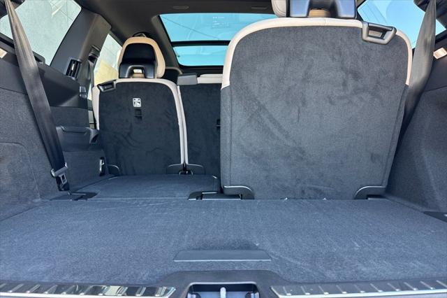 2026 Volvo XC90 Plus, B6 AWD Gas (mild hybrid), Gasoline, Bright, 7 Seats