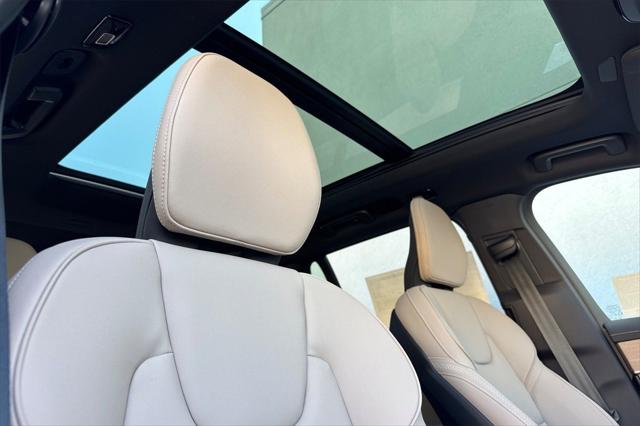 2026 Volvo XC90 Plus, B6 AWD Gas (mild hybrid), Gasoline, Bright, 7 Seats