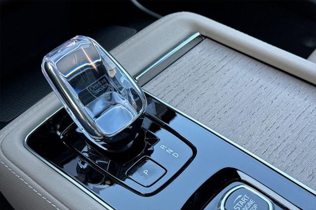 2026 Volvo XC90 Plus, B6 AWD Gas (mild hybrid), Gasoline, Bright, 7 Seats