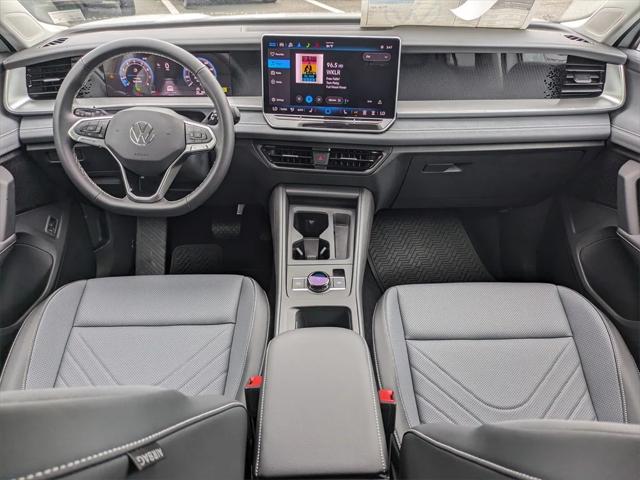 2025 Volkswagen Tiguan 2.0T SE