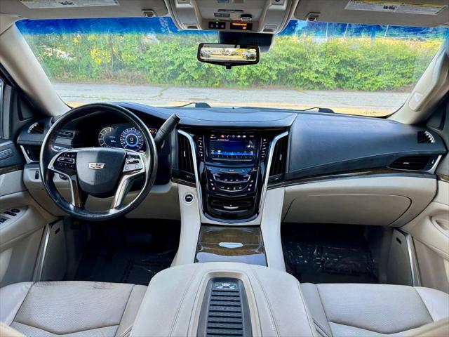 2019 Cadillac Escalade Luxury