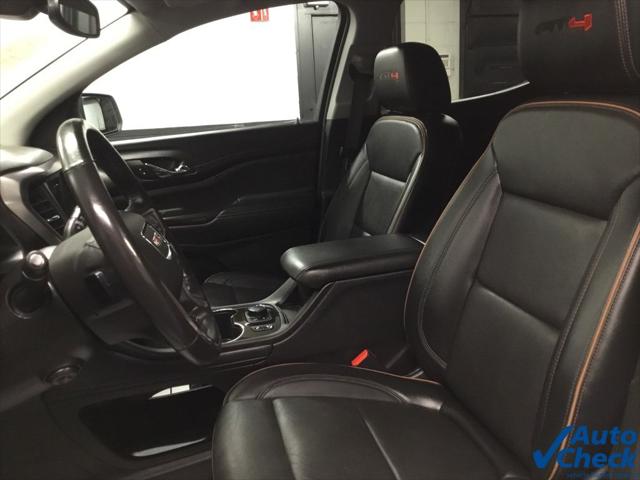 2022 GMC Acadia AWD AT4