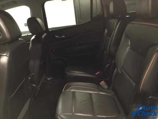 2022 GMC Acadia AWD AT4
