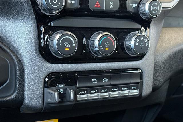 2025 Ram 5500 Tradesman/Big Horn