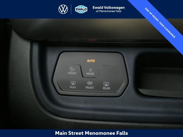 2025 Volkswagen ID. Buzz Pro S Plus with 4MOTION