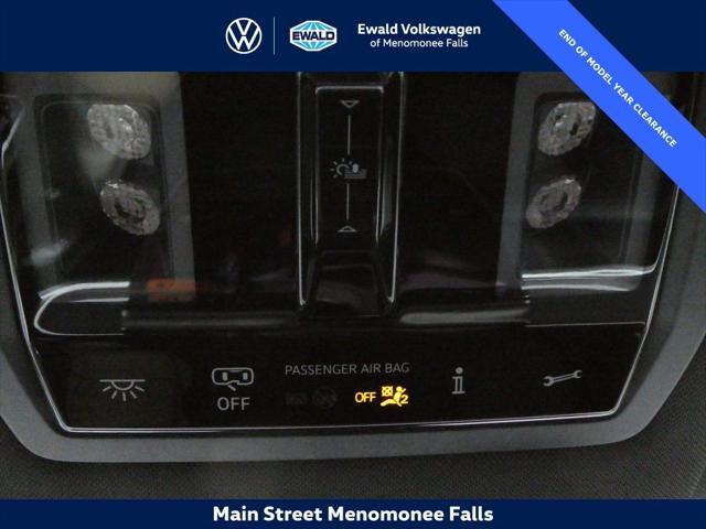 2025 Volkswagen ID. Buzz Pro S Plus with 4MOTION