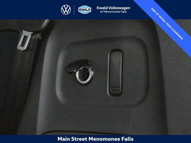 2025 Volkswagen ID. Buzz Pro S Plus with 4MOTION