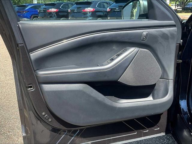 2022 Ford Mustang Mach-E Select