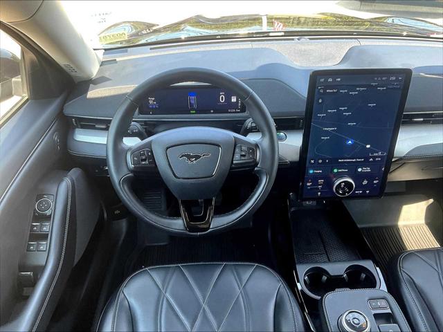 2022 Ford Mustang Mach-E Select