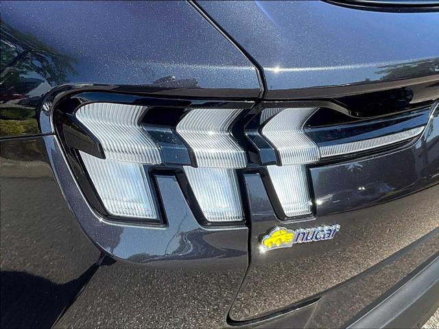 2022 Ford Mustang Mach-E Select