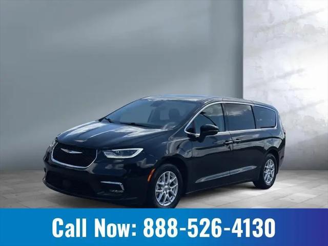 2023 Chrysler Pacifica Touring L for sale in Iowa City, IA