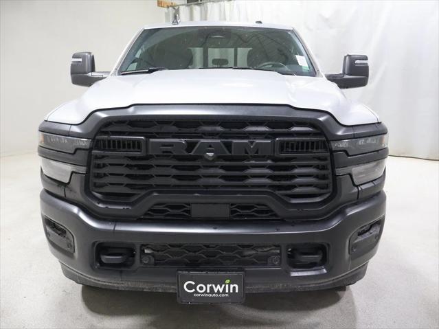 2026 RAM Ram 3500 RAM 3500 TRADESMAN CREW CAB 4X4 64 BOX