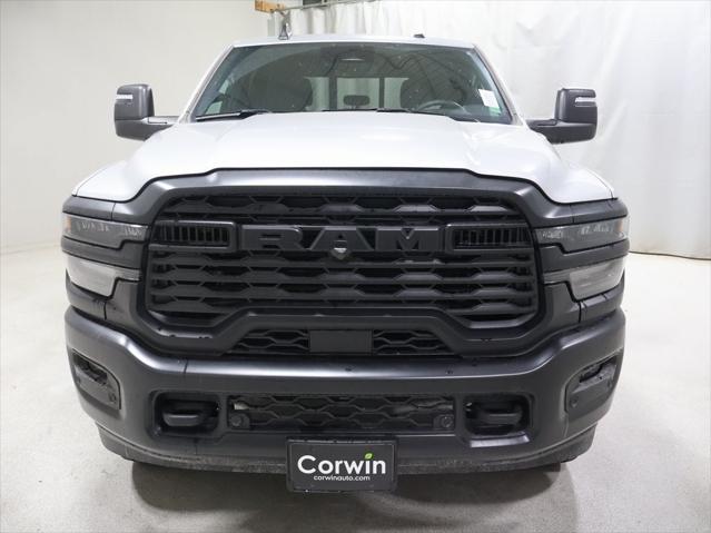 2026 RAM Ram 3500 RAM 3500 TRADESMAN CREW CAB 4X4 64 BOX