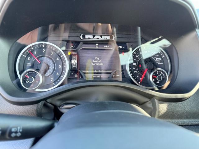 2025 RAM Ram 1500 RAM 1500 BIG HORN CREW CAB 4X2 57 BOX 2025 RAM Ram 1500 RAM 1500 BIG HORN CREW CAB 4X2 57 BOX