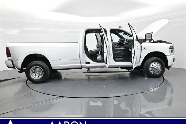 2026 RAM Ram 3500 RAM 3500 LARAMIE CREW CAB 4X4 8 BOX