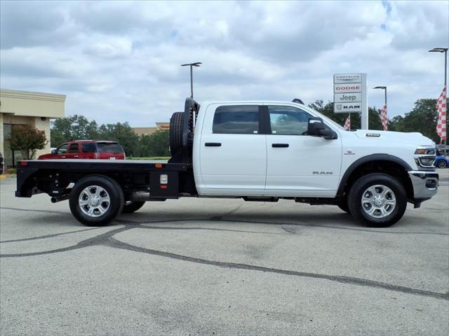 2026 RAM Ram 3500 Chassis Cab RAM 3500 BIG HORN CREW CAB CHASSIS 4X4 60 CA
