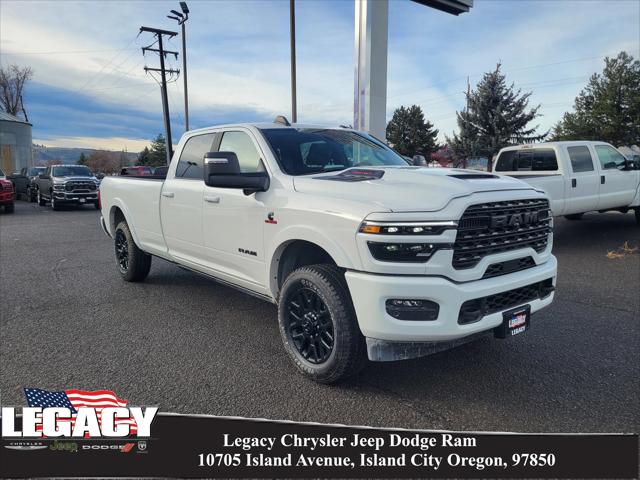 2026 RAM Ram 3500 RAM 3500 LIMITED CREW CAB 4X4 8 BOX