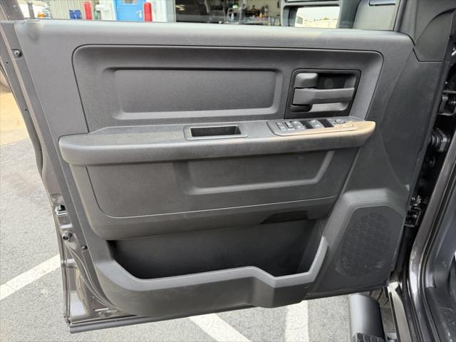 2026 Ram 3500 Tradesman Crew Cab 4x4 6'4" Box