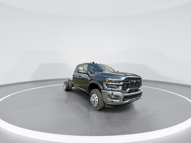 2026 RAM Ram 3500 Chassis Cab RAM 3500 TRADESMAN CREW CAB CHASSIS 4X4 60 CA 2026 RAM Ram 3500 Chassis Cab RAM 3500 TRADESMAN CREW CAB CHASSIS 4X4 60 CA