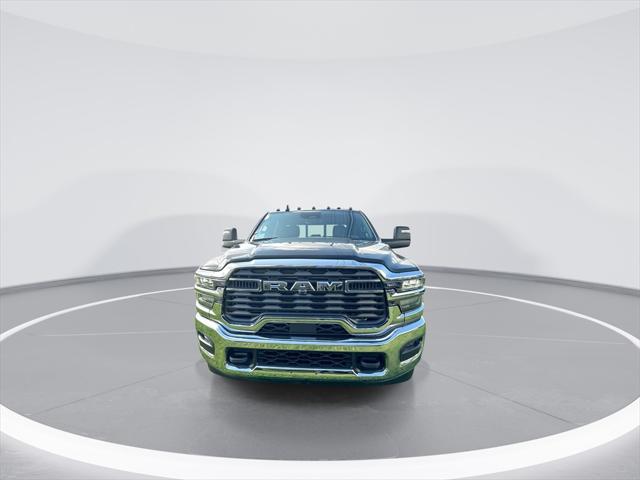 2026 RAM Ram 3500 Chassis Cab RAM 3500 TRADESMAN CREW CAB CHASSIS 4X4 60 CA 2026 RAM Ram 3500 Chassis Cab RAM 3500 TRADESMAN CREW CAB CHASSIS 4X4 60 CA