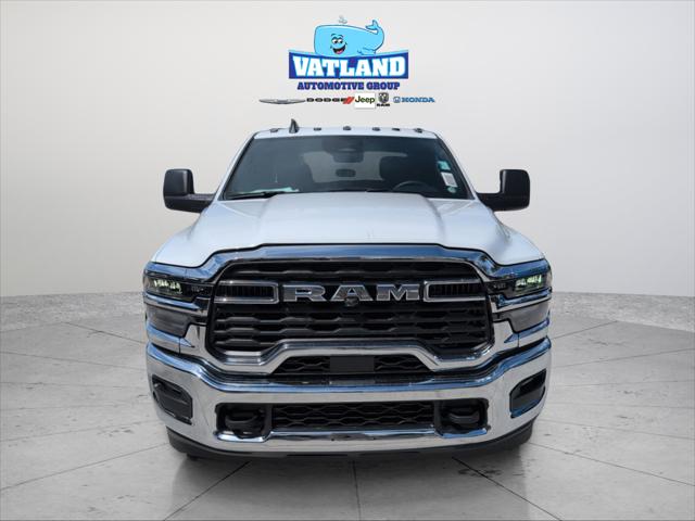 2026 RAM Ram 3500 RAM 3500 TRADESMAN CREW CAB 4X4 8 BOX