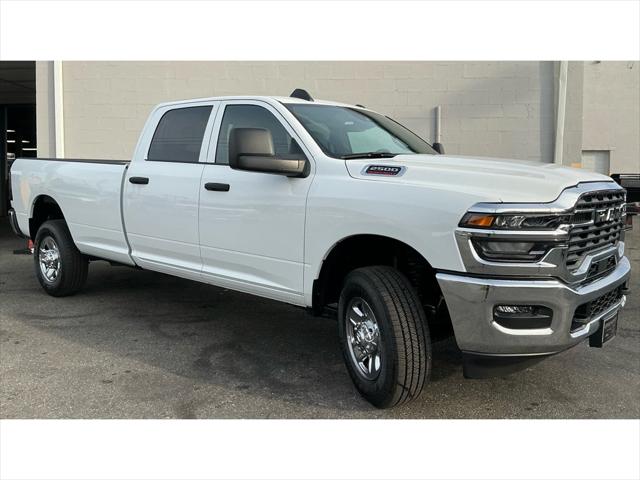 2026 RAM Ram 2500 RAM 2500 TRADESMAN CREW CAB 4X4 8 BOX