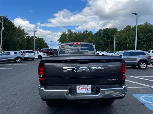 2026 RAM Ram 2500 RAM 2500 TRADESMAN CREW CAB 4X4 8 BOX