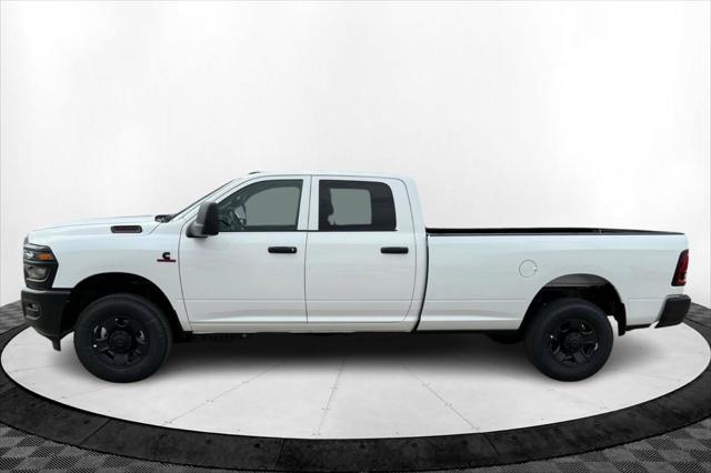 2026 RAM Ram 3500 RAM 3500 TRADESMAN CREW CAB 4X4 8 BOX