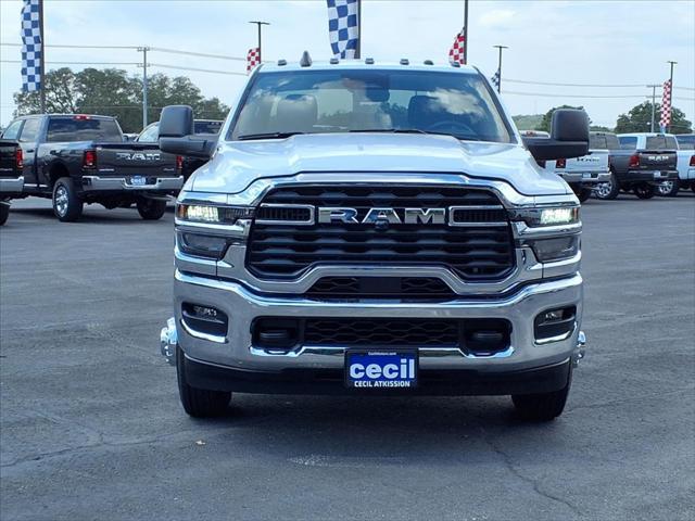 2026 RAM Ram 3500 Chassis Cab RAM 3500 TRADESMAN CREW CAB CHASSIS 4X4 60 CA