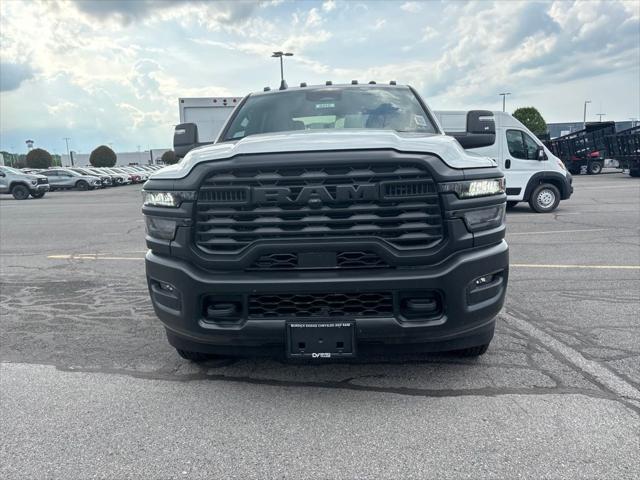 2026 RAM 3500 Chassis RAM 3500 TRADESMAN CREW CAB CHASSIS 4X4 60 CA