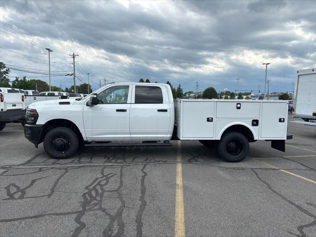 2026 RAM 3500 Chassis RAM 3500 TRADESMAN CREW CAB CHASSIS 4X4 60 CA