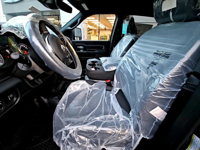 2026 Ram 3500 Big Horn Crew Cab 4x4 8' Box