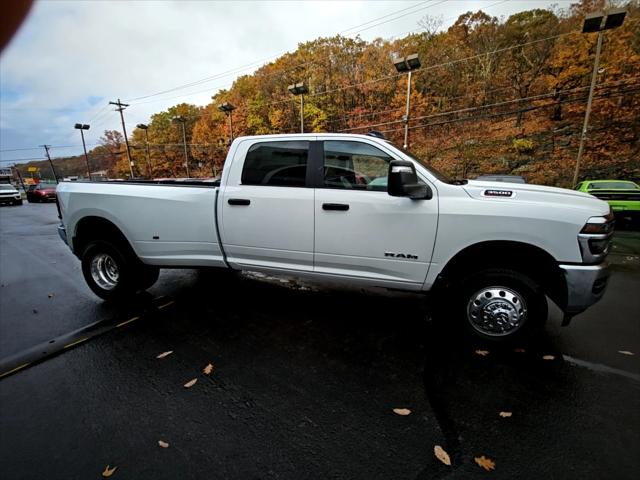 2026 Ram 3500 Big Horn Crew Cab 4x4 8' Box
