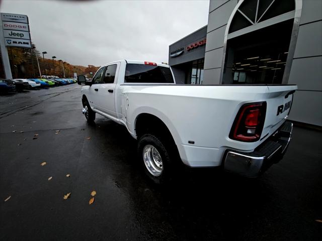 2026 Ram 3500 Big Horn Crew Cab 4x4 8' Box
