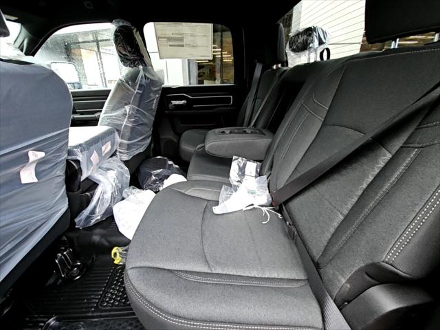 2026 Ram 3500 Big Horn Crew Cab 4x4 8' Box