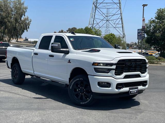 2026 RAM Ram 2500 RAM 2500 TRADESMAN CREW CAB 4X4 8 BOX