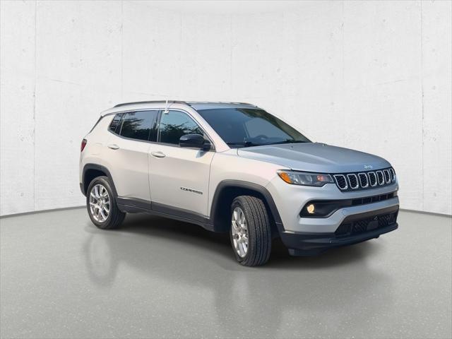 2024 Jeep Compass Latitude Lux FWD 2024 Jeep Compass Latitude Lux FWD