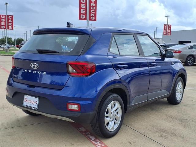 2022 Hyundai Venue SE