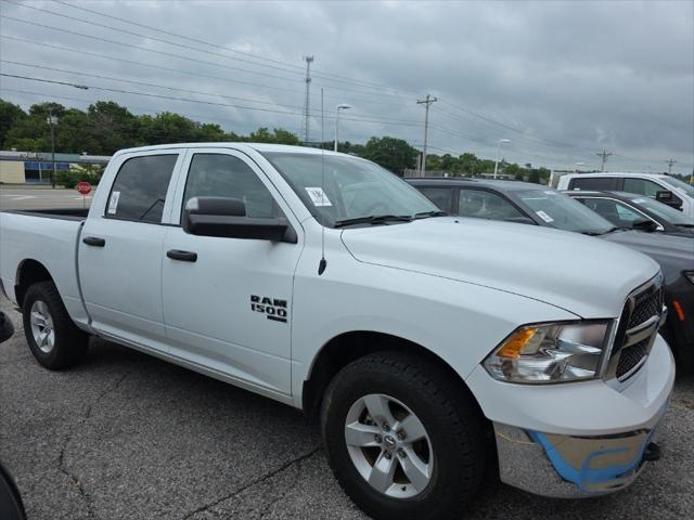 2022 RAM 1500 Classic Tradesman Crew Cab 4x4 57 Box