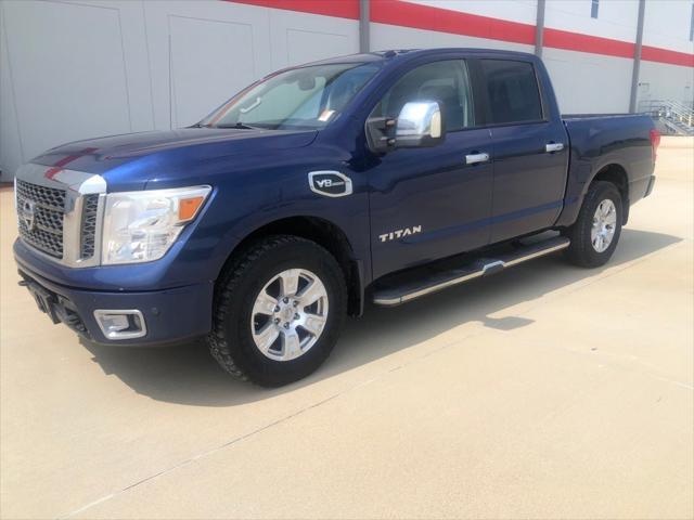 2017 Nissan TITAN SV