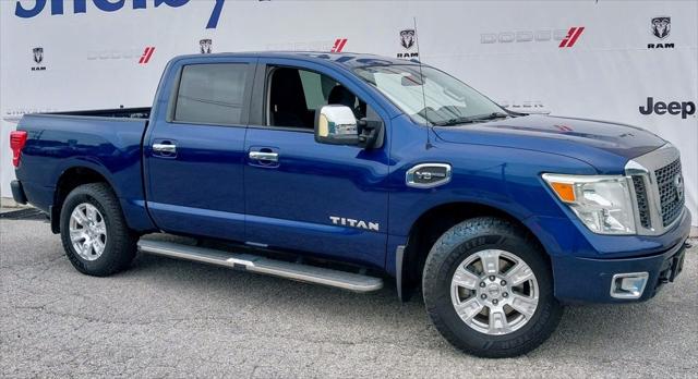 2017 Nissan TITAN SV