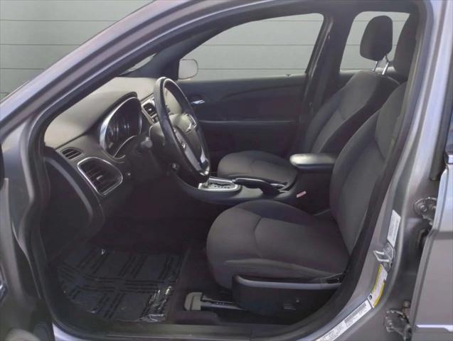 2014 Chrysler 200 Touring