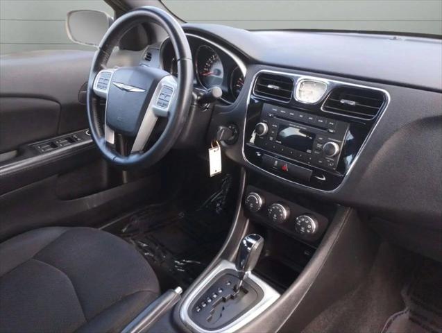 2014 Chrysler 200 Touring