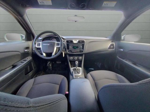 2014 Chrysler 200 Touring