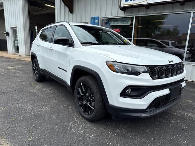 2025 Jeep Compass COMPASS LATITUDE 4X4