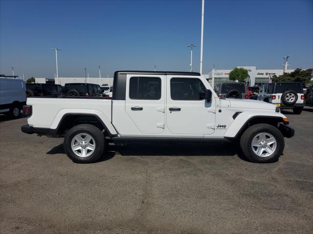 2022 Jeep Gladiator Sport S 4x4